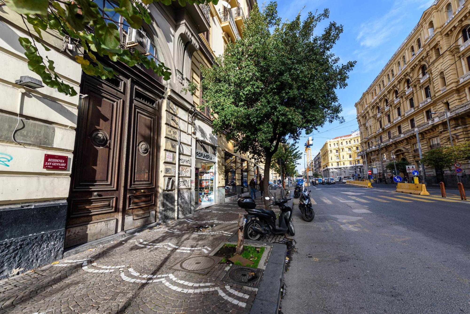 Appartamento Duomo Luxury In Center Napoli